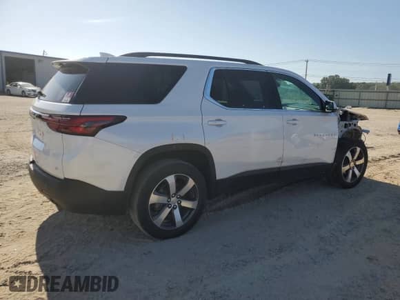 2022 Chevrolet Traverse LT z VIN 1GNERHKW4NJ126561, wystawiony jako Copart lot #65517905 z przebiegiem 24 365 mil mil oraz Szkoda całkowita • Salvage title. Historia ofert i sprzedaży dostępna na DreamBid. Obrazek 3.