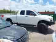 2012 Toyota Tundra с VIN 5TFUM5F19CX036283, выставлен на аукционе IAAI как лот 42566059 с пробегом 221 325 миль миль и . История ставок и продаж доступна на DreamBid. Изображение 13.
