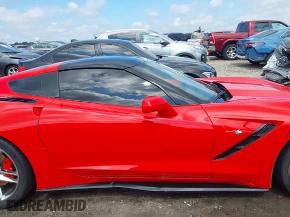 2014 Chevrolet Corvette Z51 3LT with VIN 1G1YM2D71E5109418, listed as a IAAI auction lot 42612960 with 102,000 mi miles and . Bid and sale history available at DreamBid. Image 13.
