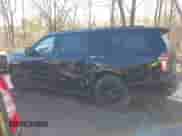 2022 Chevrolet Suburban Z71 с VIN 1GNSKDKD5NR363995, выставлен на аукционе IAAI как лот 42107634 с пробегом 80 041 миль миль и . История ставок и продаж доступна на DreamBid. Изображение 14.