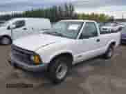 1994 Chevrolet S-10 with VIN 1GCCS1446R8200017, listed as a IAAI auction lot 43430382 with 151,542 mi miles and . Bid and sale history available at DreamBid. Image 2.