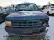 1994 Dodge Dakota z VIN 1B7FL26X2RW148582, wystawiony jako Copart lot #87962505 z przebiegiem 166 363 mil mil oraz Szkoda całkowita • Salvage title. Historia ofert i sprzedaży dostępna na DreamBid. Obrazek 5.