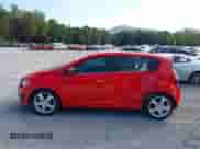 2014 Chevrolet Sonic LTZ с VIN 1G1JE6SB2E4151261, выставлен на аукционе IAAI как лот 43149278 с пробегом 87 555 миль миль и . История ставок и продаж доступна на DreamBid. Изображение 15.