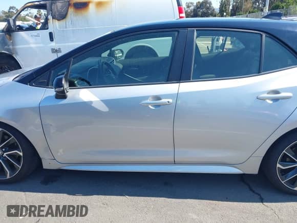 2022 Toyota Corolla XSE с VIN JTNC4MBE2N3163476, выставлен на аукционе IAAI как лот 42750933 с пробегом 35 550 миль миль и . История ставок и продаж доступна на DreamBid. Изображение 14.