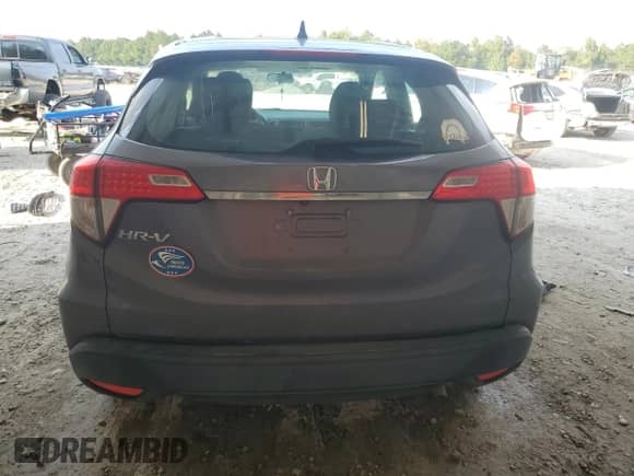 2021 Honda HR-V LX с VIN 3CZRU5H3XMM715212, выставлен на аукционе Copart как лот 81039495 с пробегом 103 696 миль миль и На запчасти • Non repairable. История ставок и продаж доступна на DreamBid. Изображение 6.