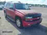 2002 Chevrolet TrailBlazer LTZ z VIN 1GNDT13S022462472, wystawiony jako IAAI lot #43020811 z przebiegiem 105 053 mil mil oraz . Historia ofert i sprzedaży dostępna na DreamBid. Obrazek 6.