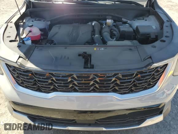 2025 Kia Sorento EX с VIN 5XYRH4JF7SG356257, выставлен на аукционе Copart как лот 68354045 с пробегом 4 908 миль миль и Списание • Salvage title. История ставок и продаж доступна на DreamBid. Изображение 12.