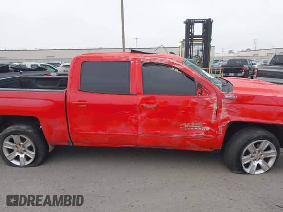 2018 Chevrolet Silverado 1500 LT с VIN 3GCUKRECXJG494772, выставлен на аукционе IAAI как лот 42830521 с пробегом Не указан миль и . История ставок и продаж доступна на DreamBid. Изображение 14.