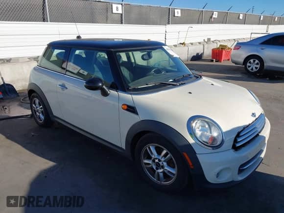 2013 MINI Hardtop with VIN WMWSU3C52DT678241, listed as a IAAI auction lot 43366335 with 127,588 mi miles and . Bid and sale history available at DreamBid. Image 1.