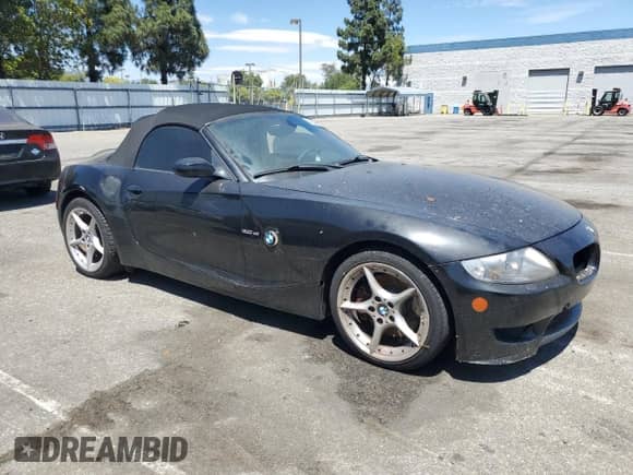 2006 BMW Z4 3.0si с VIN 4USBU53586LX01503, выставлен на аукционе Copart как лот 64244495 с пробегом 116 616 миль миль и Списание • Salvage title. История ставок и продаж доступна на DreamBid. Изображение 4.