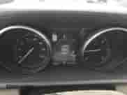 2017 Land Rover Discovery HSE with VIN SALRRBBK3HA019521, listed as a Copart auction lot 55672455 with 136,028 mi miles and Clean title. Bid and sale history available at DreamBid. Image 9.