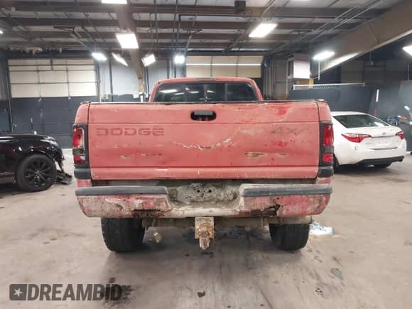 1997 Dodge 2500 с VIN 3B7KF23Z8VG839717, выставлен на аукционе IAAI как лот 42352314 с пробегом 245 473 миль миль и . История ставок и продаж доступна на DreamBid. Изображение 16.