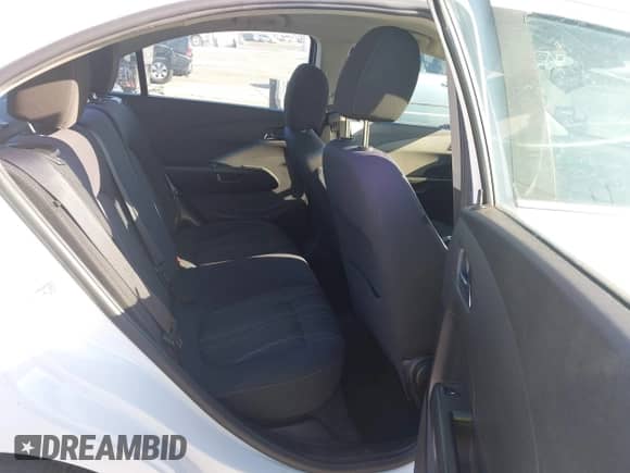 2013 Chevrolet Sonic LT z VIN 1G1JC5SG1D4163184, wystawiony jako IAAI lot #43299118 z przebiegiem 131 205 mil mil oraz . Historia ofert i sprzedaży dostępna na DreamBid. Obrazek 8.