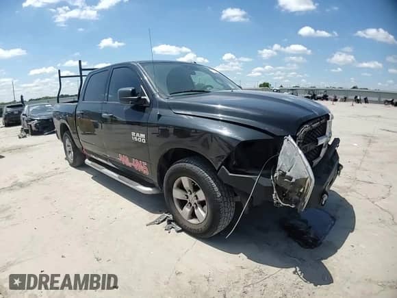 2018 Ram 1500 Tradesman z VIN 3C6RR6KG2JG225504, wystawiony jako Copart lot #56739575 z przebiegiem 137 272 mil mil oraz Szkoda całkowita • Salvage title. Historia ofert i sprzedaży dostępna na DreamBid. Obrazek 13.