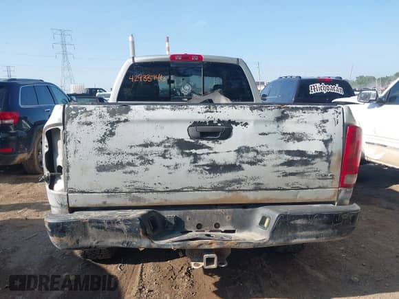 2006 Dodge 1500 SLT с VIN 1D7HU18NX6S635033, выставлен на аукционе IAAI как лот 42933746 с пробегом 170 810 миль миль и . История ставок и продаж доступна на DreamBid. Изображение 17.