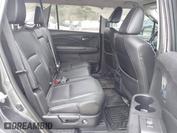 2017 Honda Pilot EX-L z VIN 5FNYF6H52HB024950, wystawiony jako IAAI lot #42051084 z przebiegiem Nie podano mil oraz . Historia ofert i sprzedaży dostępna na DreamBid. Obrazek 8.