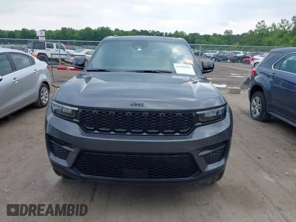 2024 Jeep Grand Cherokee Altitude with VIN 1C4RJHAG9R8576117, listed as a IAAI auction lot 42566833 with 12,387 mi miles and . Bid and sale history available at DreamBid. Image 12.