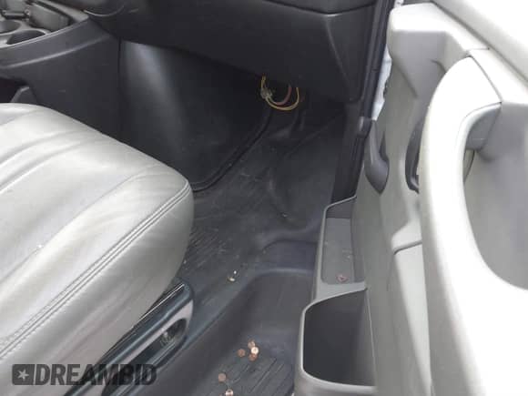2010 Chevrolet Express Cargo с VIN 1GCUGADX6A1154119, выставлен на аукционе IAAI как лот 41608254 с пробегом 156 816 миль миль и . История ставок и продаж доступна на DreamBid. Изображение 5.