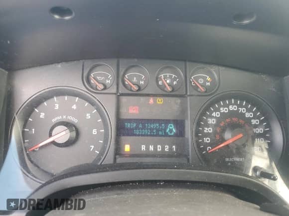 2010 Ford F-150 XL z VIN 1FTEX1CW7AFD34192, wystawiony jako Copart lot #85826445 z przebiegiem 183 392 mil mil oraz Czysty tytuł • Clean title. Historia ofert i sprzedaży dostępna na DreamBid. Obrazek 9.