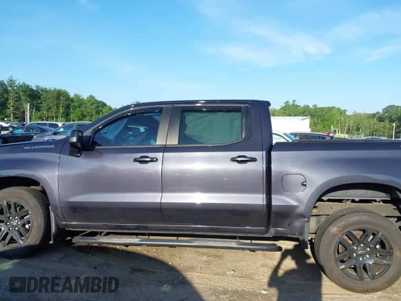 2022 Chevrolet Silverado 1500 RST with VIN 3GCUDEET4NG549144, listed as a IAAI auction lot 42576301 with 78,762 mi miles and . Bid and sale history available at DreamBid. Image 14.