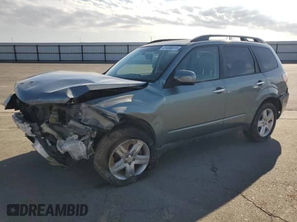 2009 Subaru Forester X Limited с VIN JF2SH64629H773877, выставлен на аукционе Copart как лот 81838315 с пробегом 202 088 миль миль и Списание • Salvage title. История ставок и продаж доступна на DreamBid. Изображение 1.