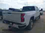 2021 Chevrolet Silverado 2500HD Work Truck с VIN 1GC1YLE7XMF265614, выставлен на аукционе IAAI как лот 43157022 с пробегом 106 999 миль миль и . История ставок и продаж доступна на DreamBid. Изображение 4.