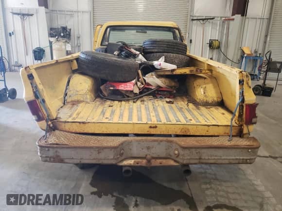 1981 Chevrolet Silverado 2500 with VIN 1GCFC24H4BJ169111, listed as a Copart auction lot 49468115 with 620,004 mi miles and Non repairable. Bid and sale history available at DreamBid. Image 6.
