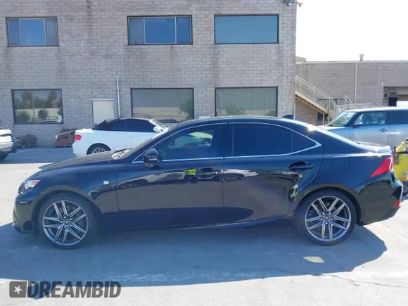 2015 Lexus IS 350 с VIN JTHBE1D26F5014782, выставлен на аукционе IAAI как лот 42735113 с пробегом 106 654 миль миль и . История ставок и продаж доступна на DreamBid. Изображение 14.
