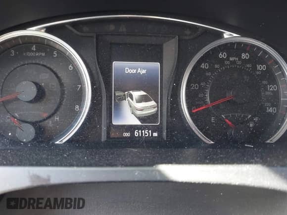 2015 Toyota Camry SE с VIN 4T1BF1FK7FU082733, выставлен на аукционе IAAI как лот 43157114 с пробегом 61 151 миль миль и . История ставок и продаж доступна на DreamBid. Изображение 7.