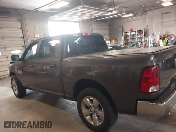 2019 Ram 1500 Express z VIN 1C6RR7KT4KS532198, wystawiony jako IAAI lot #42107410 z przebiegiem 57 946 mil mil oraz . Historia ofert i sprzedaży dostępna na DreamBid. Obrazek 15.