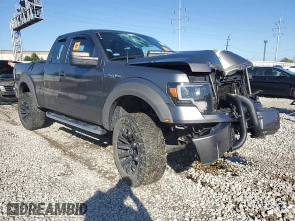 2013 Ford F-150 XL с VIN 1FTFX1EF5DKD78849, выставлен на аукционе Copart как лот 85705855 с пробегом 172 940 миль миль и Списание • Salvage title. История ставок и продаж доступна на DreamBid. Изображение 4.