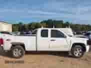 2007 Chevrolet Silverado 1500 1LT z VIN 2GCEK19J071578793, wystawiony jako IAAI lot #43270614 z przebiegiem 289 070 mil mil oraz . Historia ofert i sprzedaży dostępna na DreamBid. Obrazek 13.