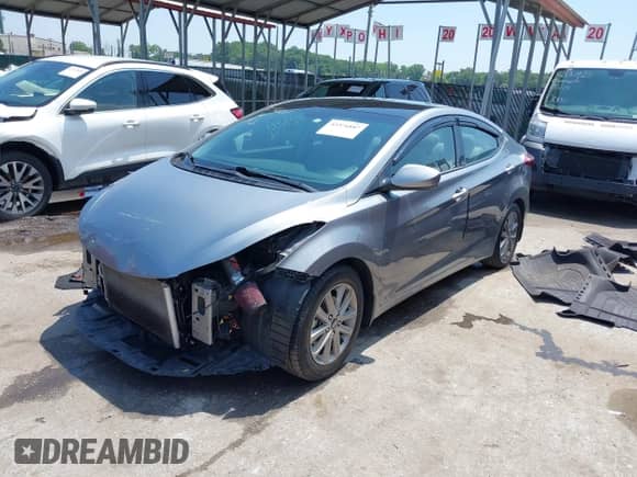 2015 Hyundai Elantra SE z VIN KMHDH4AE2FU223357, wystawiony jako IAAI lot #42376887 z przebiegiem 87 000 mil mil oraz . Historia ofert i sprzedaży dostępna na DreamBid. Obrazek 18.