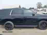 2019 Chevrolet Tahoe LT z VIN 1GNSKBKC9KR377051, wystawiony jako IAAI lot #43081327 z przebiegiem 62 665 mil mil oraz . Historia ofert i sprzedaży dostępna na DreamBid. Obrazek 13.