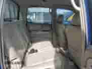 2006 Toyota Tundra Limited z VIN 5TBDT481X6S507340, wystawiony jako Copart lot #70313025 z przebiegiem 197 977 mil mil oraz Szkoda całkowita • Salvage title. Historia ofert i sprzedaży dostępna na DreamBid. Obrazek 10.