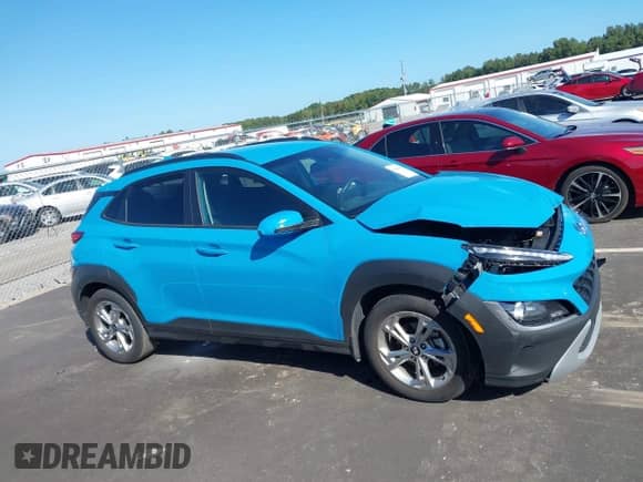 2022 Hyundai Kona SEL z VIN KM8K62AB9NU866052, wystawiony jako IAAI lot #43360652 z przebiegiem 20 570 mil mil oraz . Historia ofert i sprzedaży dostępna na DreamBid. Obrazek 13.