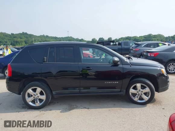 2012 Jeep Compass Limited с VIN 1C4NJCCB5CD507443, выставлен на аукционе IAAI как лот 42470727 с пробегом 123 332 миль миль и . История ставок и продаж доступна на DreamBid. Изображение 13.