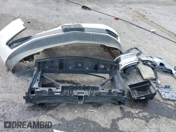 2015 Chevrolet Tahoe LT с VIN 1GNSCBKC9FR725983, выставлен на аукционе IAAI как лот 43381837 с пробегом 261 800 миль миль и . История ставок и продаж доступна на DreamBid. Изображение 19.