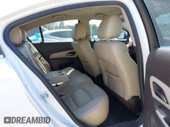 2016 Chevrolet Cruze LT z VIN 1G1PF5SB8G7219551, wystawiony jako IAAI lot #43309174 z przebiegiem 98 665 mil mil oraz . Historia ofert i sprzedaży dostępna na DreamBid. Obrazek 8.