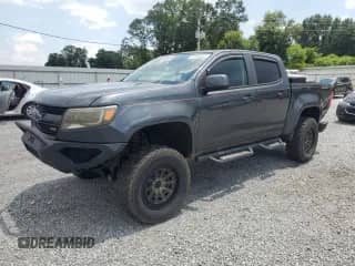 2016 Chevrolet Colorado 4WD Z71 z VIN 1GCGTDE38G1306027, wystawiony jako Copart lot #61490455 z przebiegiem 63 744 mil mil oraz Szkoda całkowita • Salvage title. Historia ofert i sprzedaży dostępna na DreamBid. Obrazek 1.