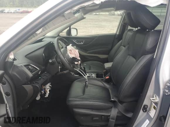 2023 Subaru Forester Limited z VIN JF2SKAPCXPH466170, wystawiony jako Copart lot #69544175 z przebiegiem 29 221 mil mil oraz Szkoda całkowita • Salvage title. Historia ofert i sprzedaży dostępna na DreamBid. Obrazek 7.