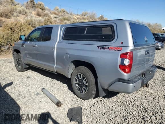2016 Toyota Tundra Limited z VIN 5TFBY5F12GX520832, wystawiony jako Copart lot #72241384 z przebiegiem 116 919 mil mil oraz Szkoda całkowita • Salvage title. Historia ofert i sprzedaży dostępna na DreamBid. Obrazek 2.