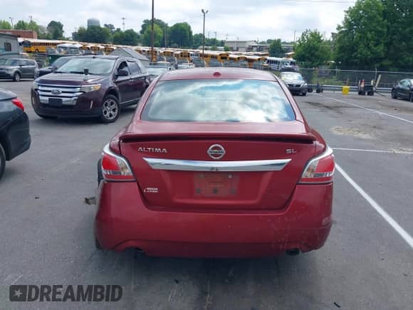 2015 Nissan Altima S z VIN 1N4AL3AP6FC247531, wystawiony jako IAAI lot #42635186 z przebiegiem 147 761 mil mil oraz . Historia ofert i sprzedaży dostępna na DreamBid. Obrazek 16.