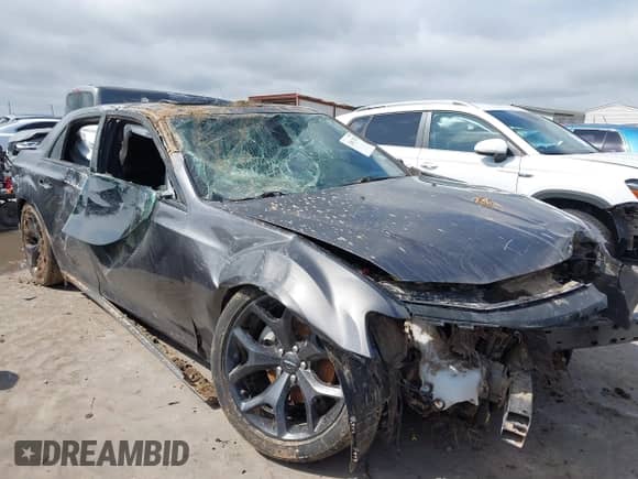 2023 Chrysler 300 S с VIN 2C3CCABG0PH633290, выставлен на аукционе IAAI как лот 42497825 с пробегом 35 457 миль миль и . История ставок и продаж доступна на DreamBid. Изображение 1.