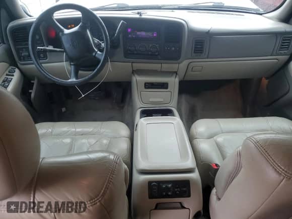 2001 Chevrolet Suburban LS with VIN 3GNEC16T91G165893, listed as a Copart auction lot 72577224 with 270,842 mi miles and Salvage title. Bid and sale history available at DreamBid. Image 8.