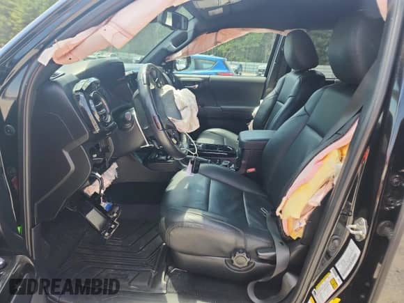 2018 Toyota Tacoma SR5 с VIN 3TMAZ5CN5JM073281, выставлен на аукционе Copart как лот 66610845 с пробегом 82 329 миль миль и Списание • Salvage title. История ставок и продаж доступна на DreamBid. Изображение 7.