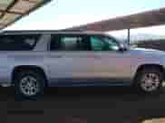 2016 Chevrolet Suburban LT z VIN 1GNSCHKC1GR471688, wystawiony jako IAAI lot #43326278 z przebiegiem 110 250 mil mil oraz . Historia ofert i sprzedaży dostępna na DreamBid. Obrazek 14.