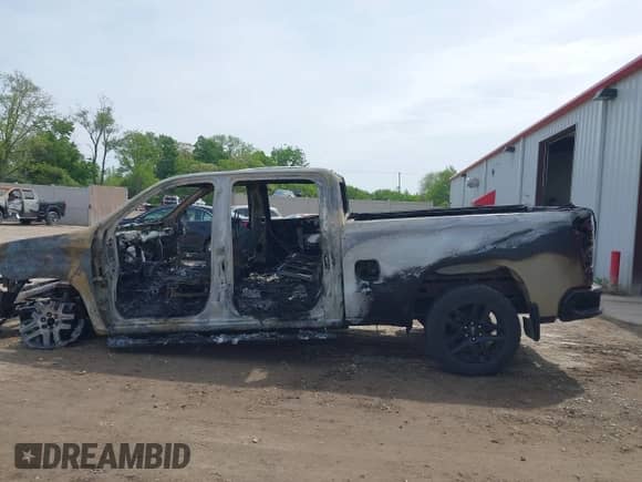 2022 Chevrolet Silverado 1500 Custom Trail Boss с VIN 3GCPDCEKXNG512849, выставлен на аукционе IAAI как лот 42385174 с пробегом Не указан миль и . История ставок и продаж доступна на DreamBid. Изображение 13.
