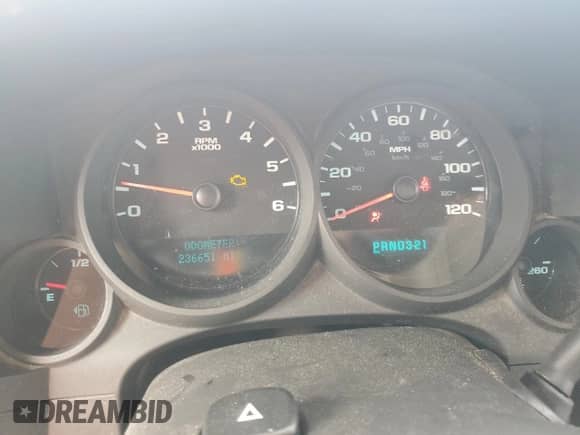 2012 Chevrolet Silverado 1500 LS z VIN 1GCRCREA5CZ251228, wystawiony jako Copart lot #64784515 z przebiegiem 236 651 mil mil oraz Szkoda całkowita • Salvage title. Historia ofert i sprzedaży dostępna na DreamBid. Obrazek 9.