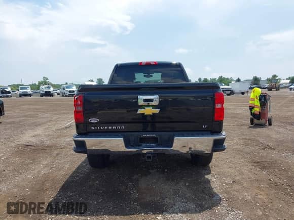 2015 Chevrolet Silverado 1500 LT с VIN 1GCVKREC1FZ191584, выставлен на аукционе IAAI как лот 42748746 с пробегом 156 923 миль миль и . История ставок и продаж доступна на DreamBid. Изображение 16.